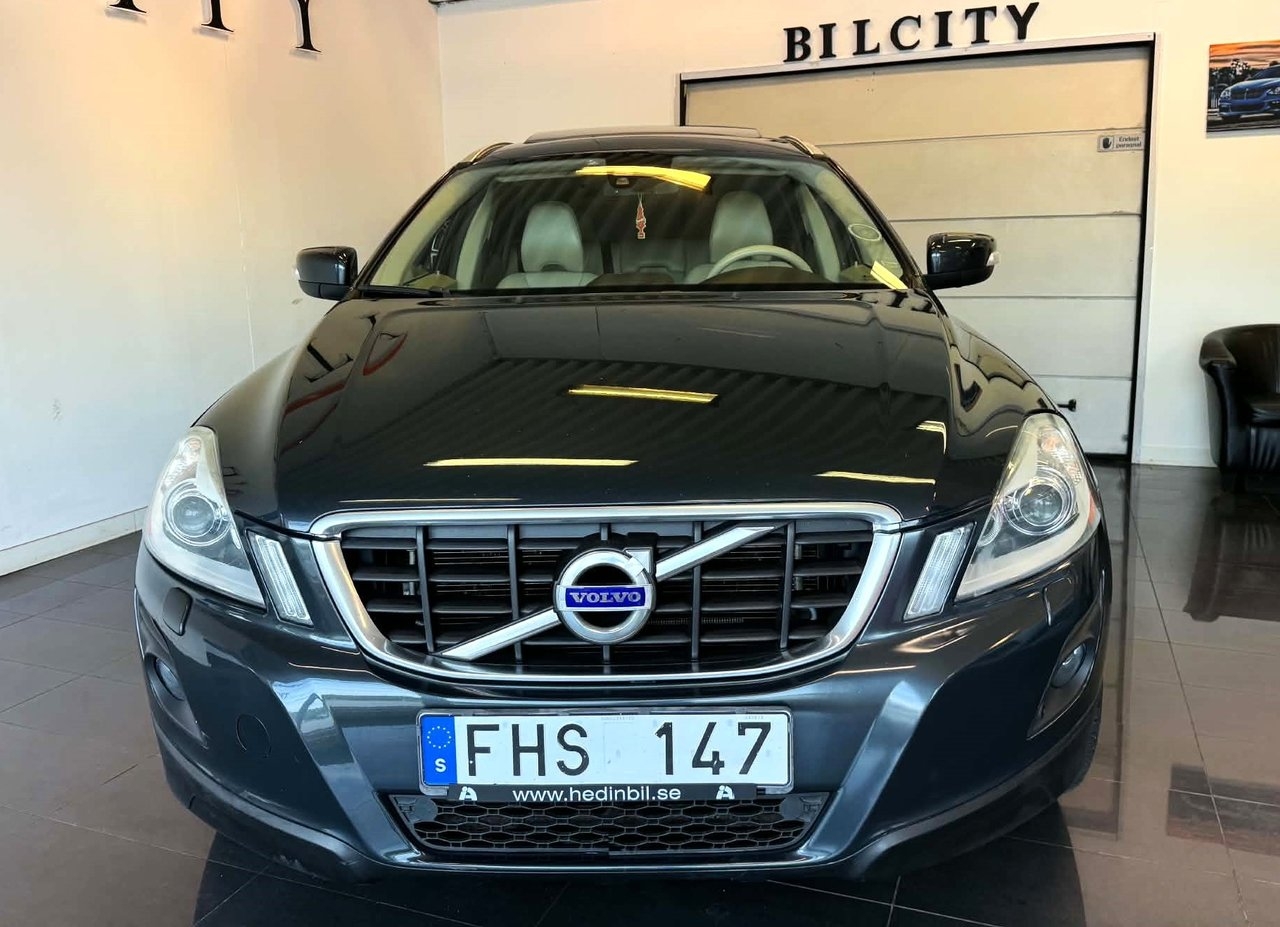 Volvo XC60 D5 AWD Geartronic Summum 2010, photo 7/10