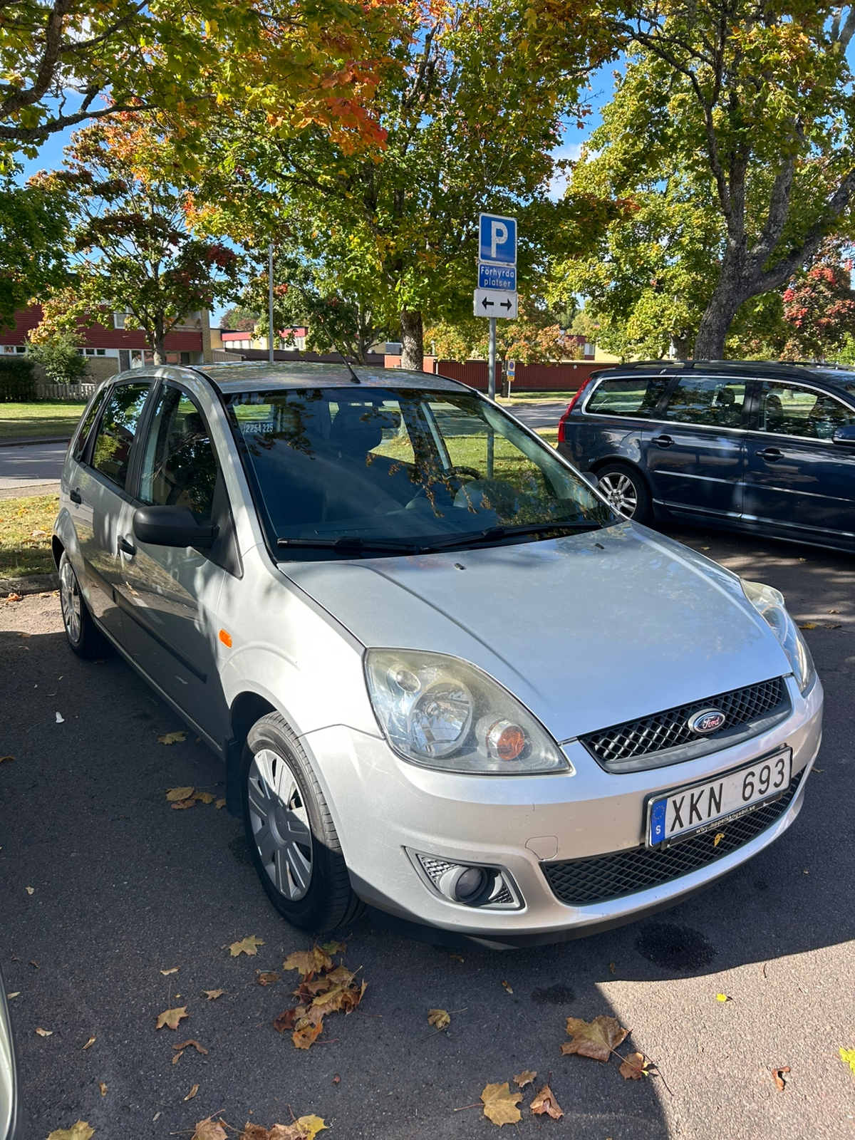 Ford Fiesta 5-dörrar 1.4 Manuell 2006, bild 2/6