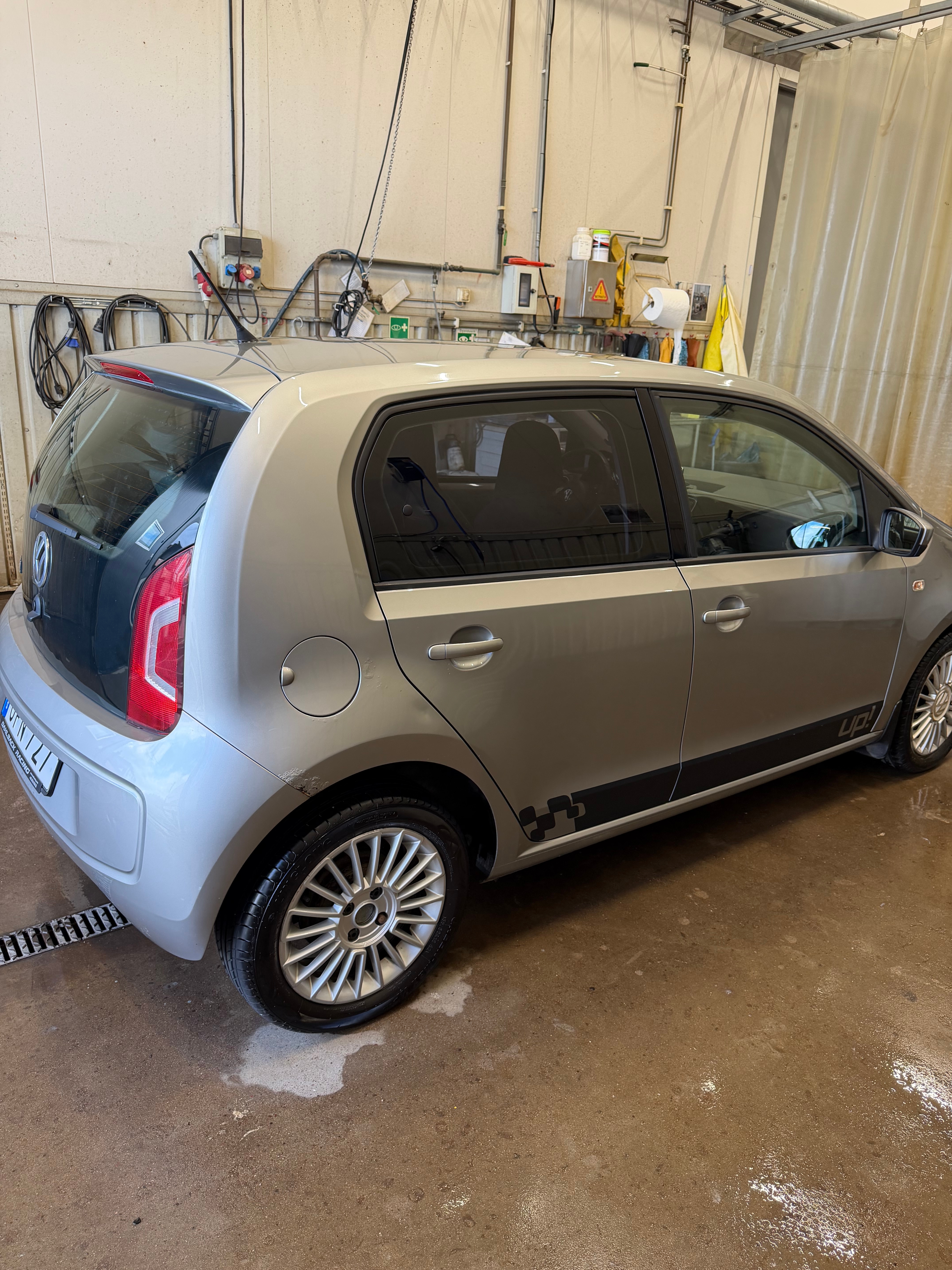 Volkswagen UP! 5-dörrar 1.0 MPI Manuell 2016, bild 5/10