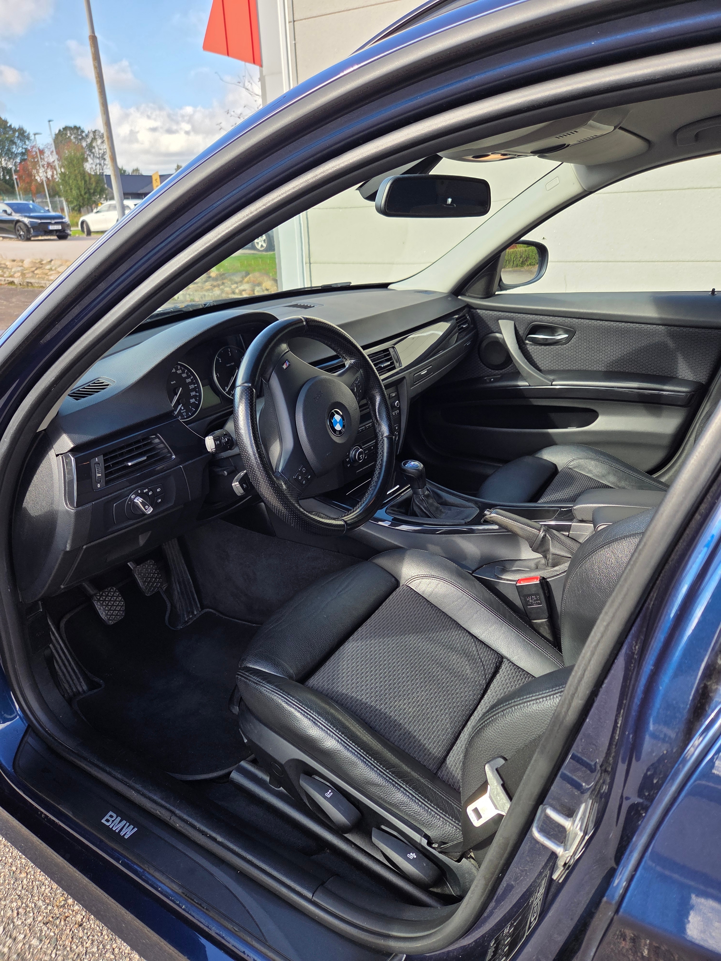 BMW 320 d Touring Manuell 2012, bild 5/5