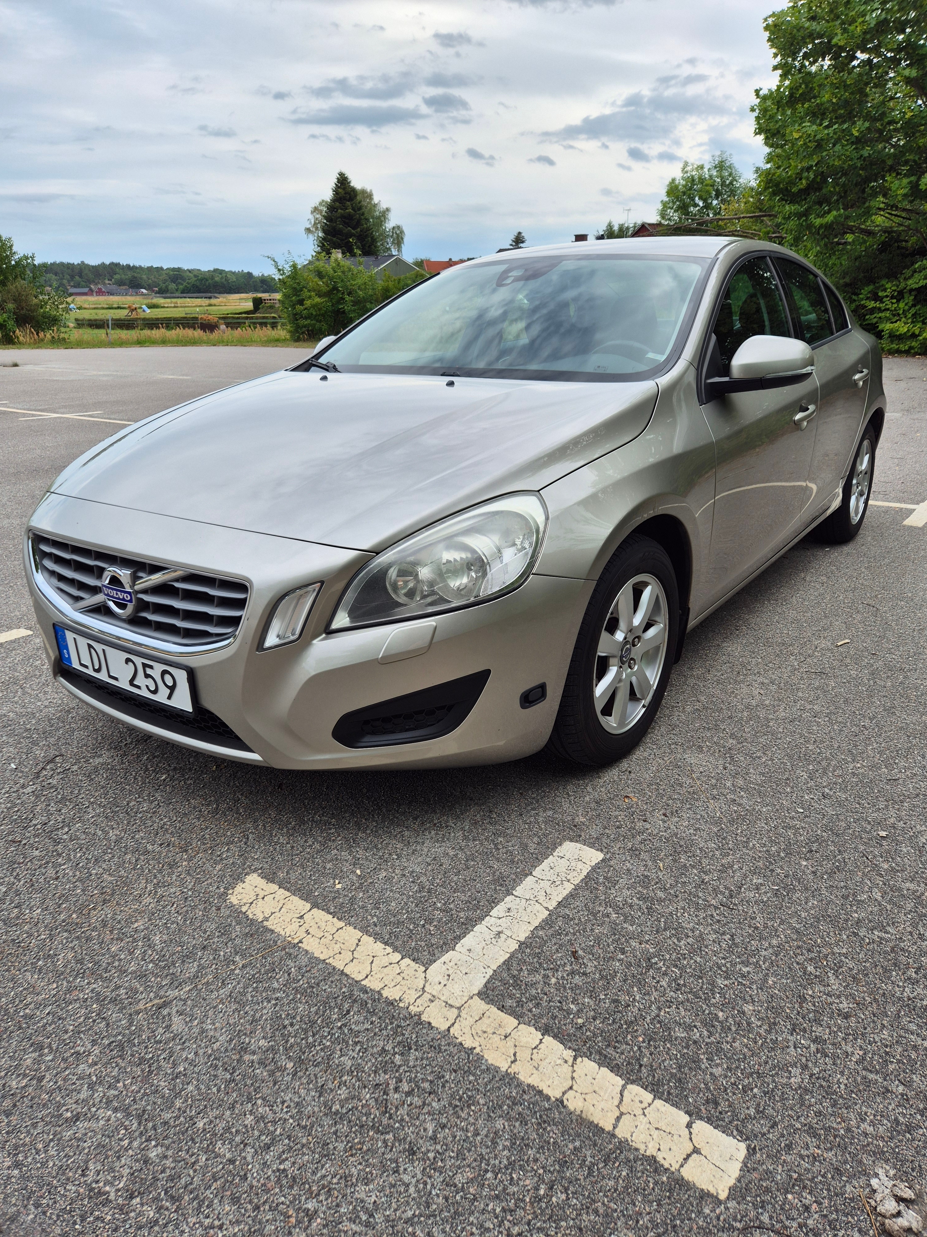 Volvo S60 D3 Manuell 2011, bild 4/7