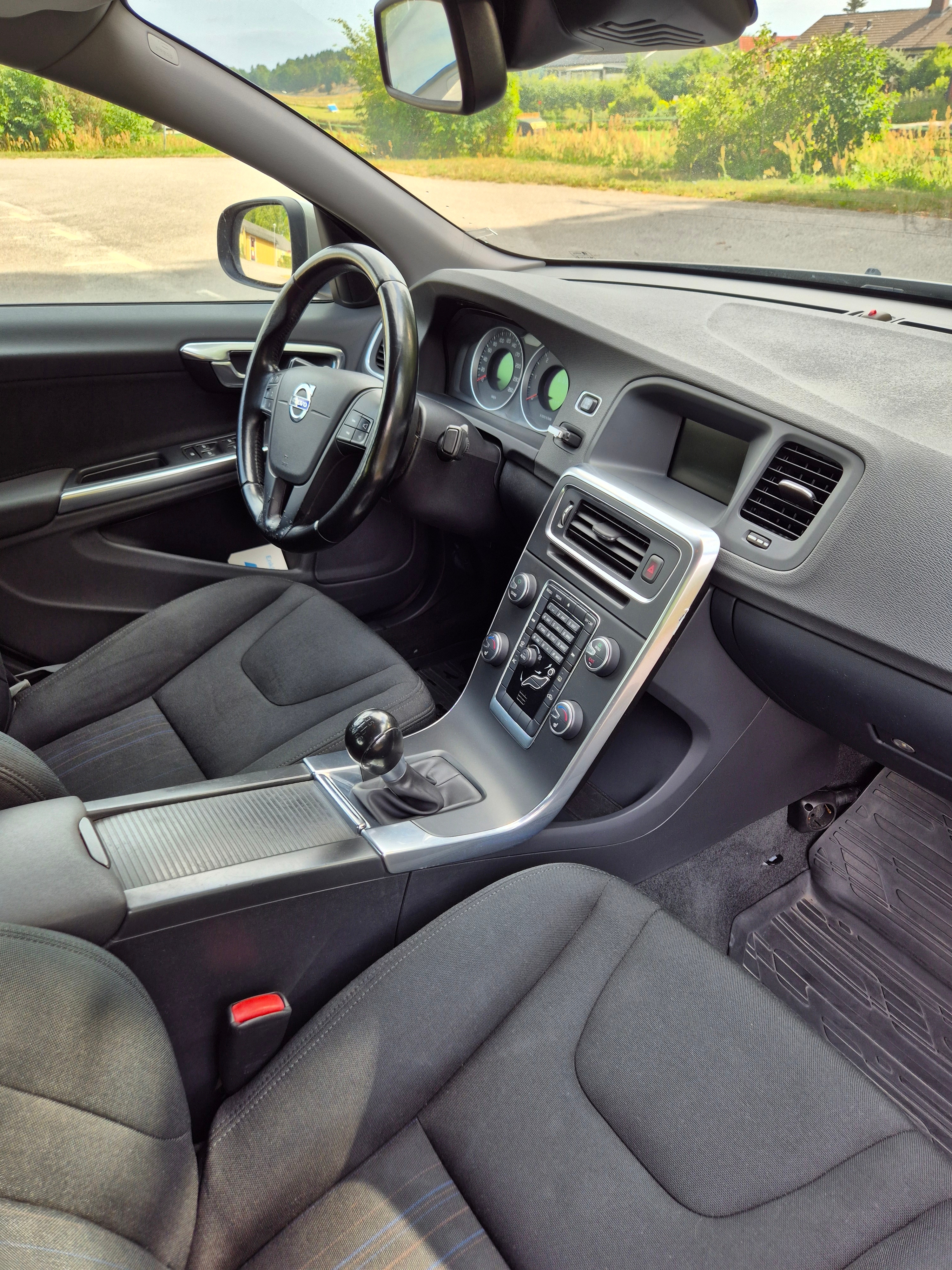 Volvo S60 D3 Manuell 2011, bild 6/7