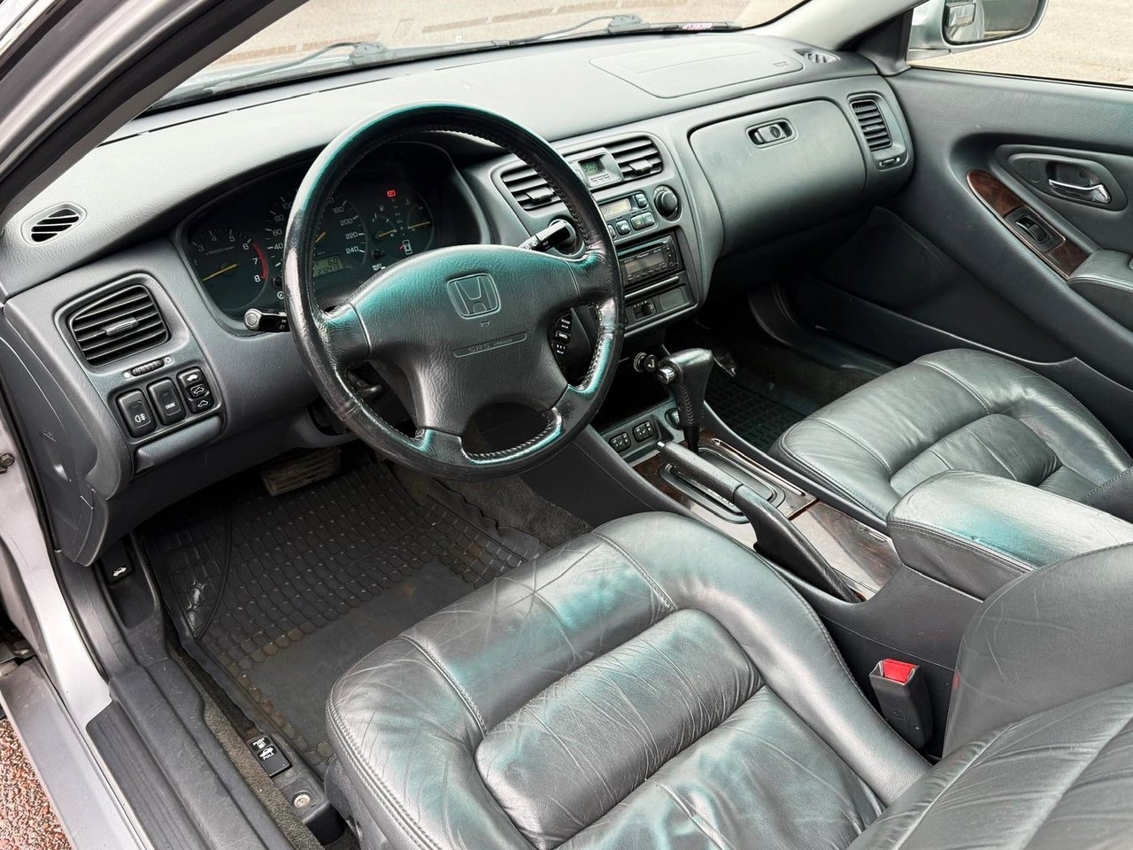 Honda Accord 1999, bild 5/10