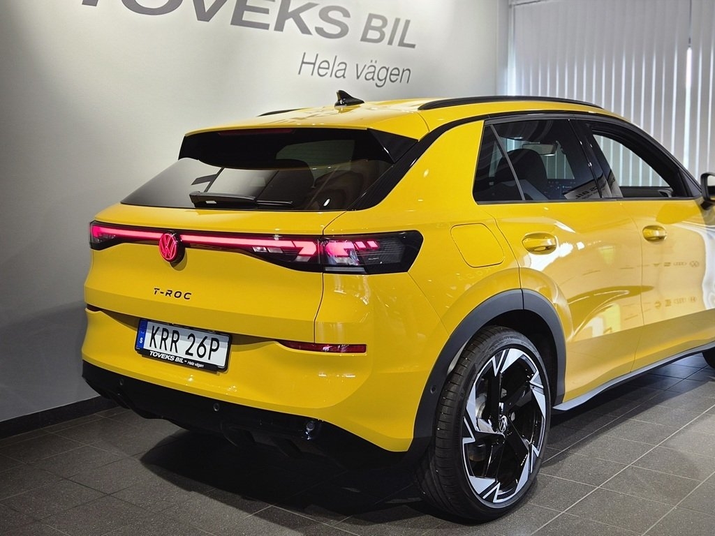 Volkswagen T-Roc R-Line 1.5 eTSI 150hk 2026, photo 6/10