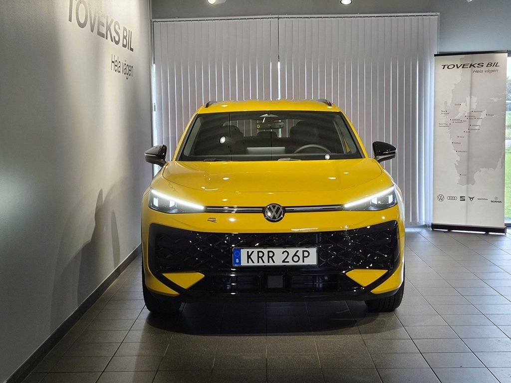 Volkswagen T-Roc R-Line 1.5 eTSI 150hk 2026, photo 3/10