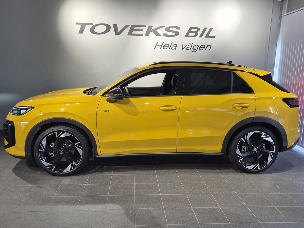 Volkswagen T-Roc R-Line 1.5 eTSI 150hk 2026, photo 4/10