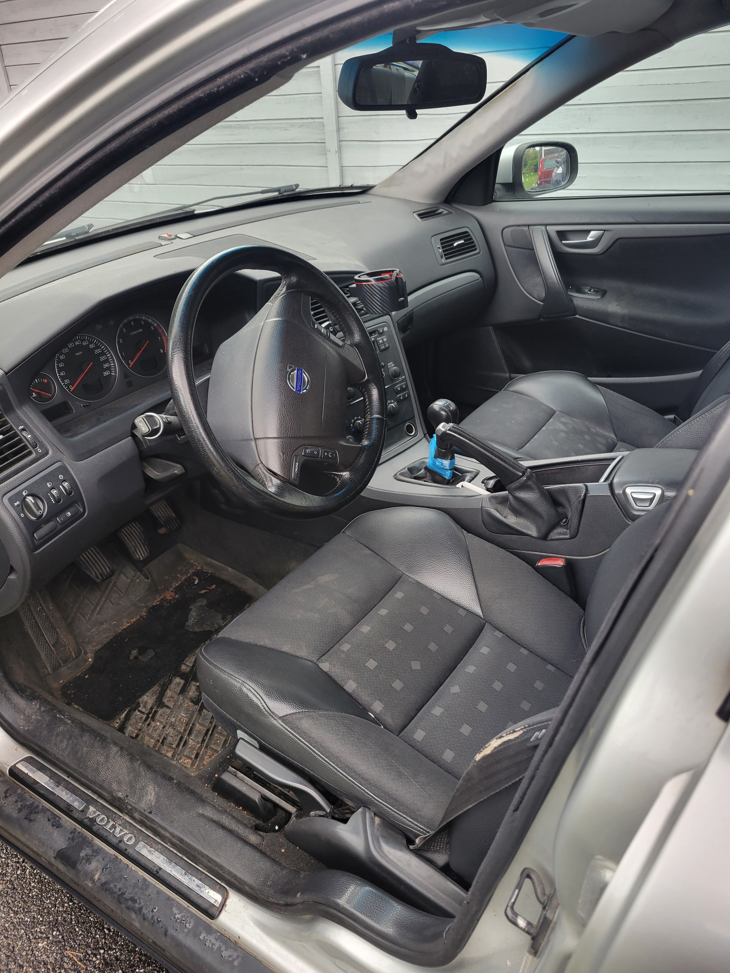 Volvo V70 2.4 Manuell 2007, bild 4/8