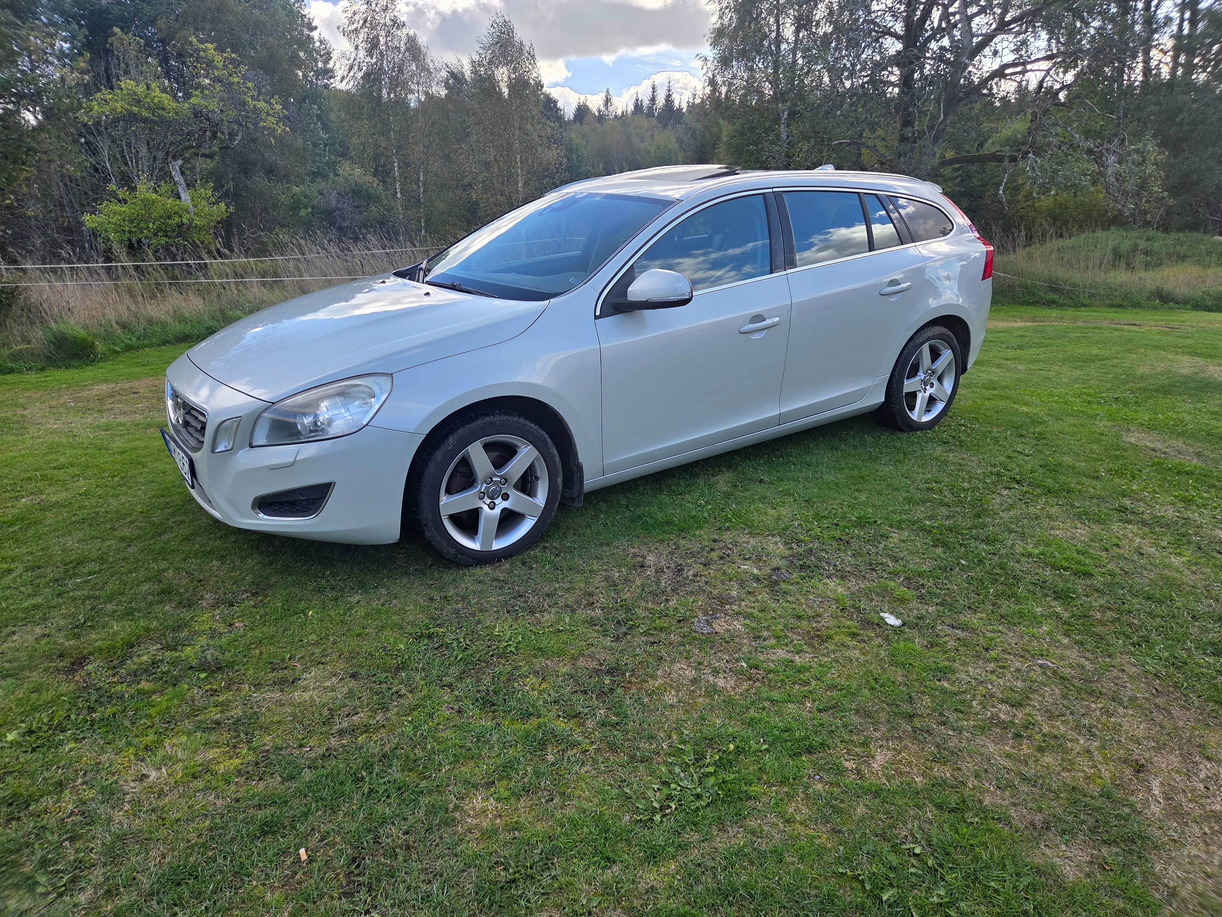 Volvo V60 D3 Manuell 2012, bild 2/4