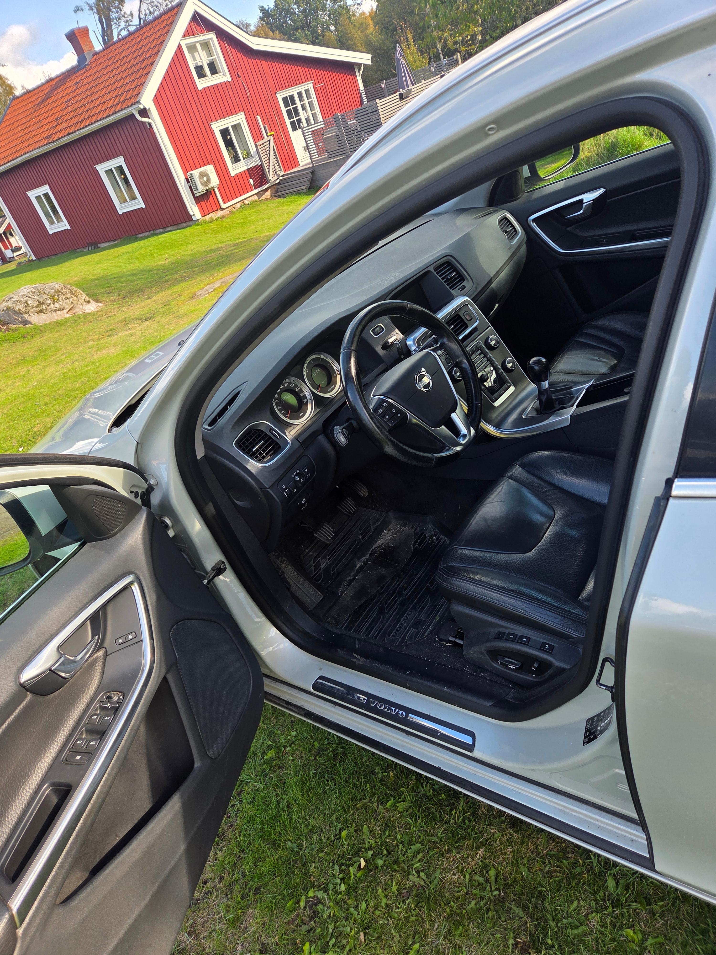Volvo V60 D3 Manuell 2012, bild 3/4