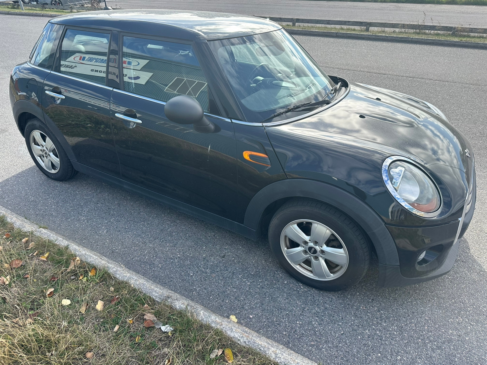 MINI One D 5-dörrars Manuell 2015, bild 3/8