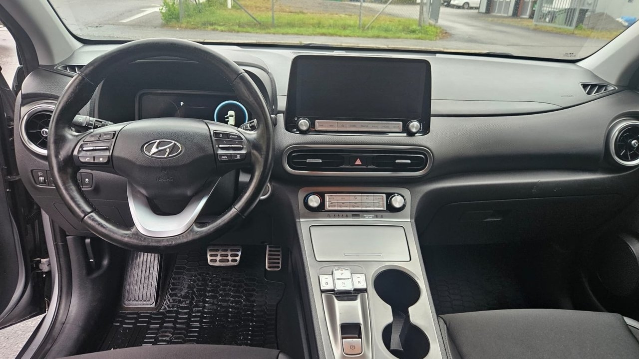 Hyundai Kona 64 kWh Essential 2023, bild 7/10