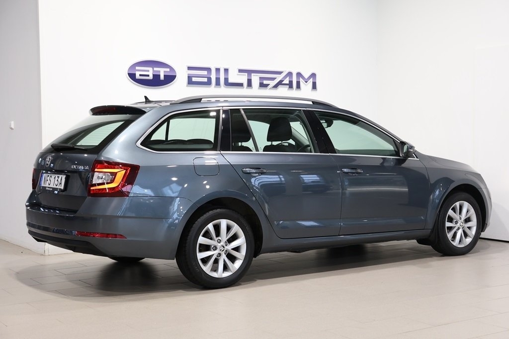 Skoda Octavia 2020, photo 4/10