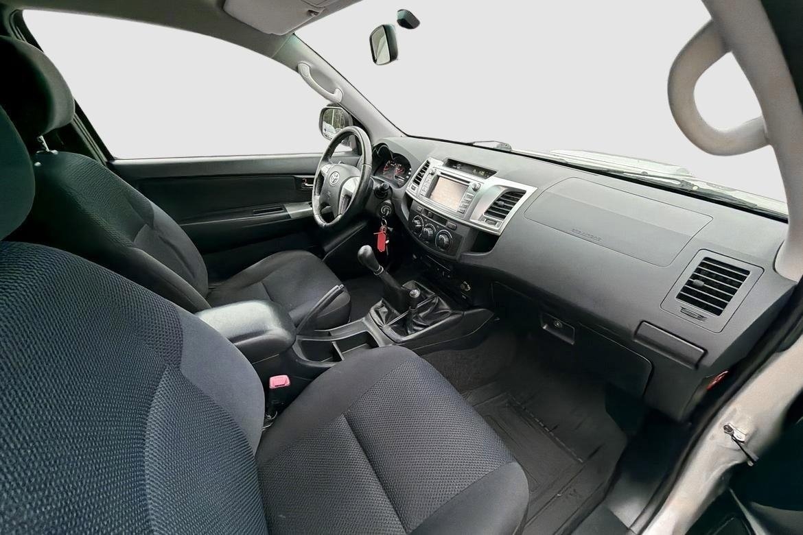 Toyota HiLux 2014, bild 6/10