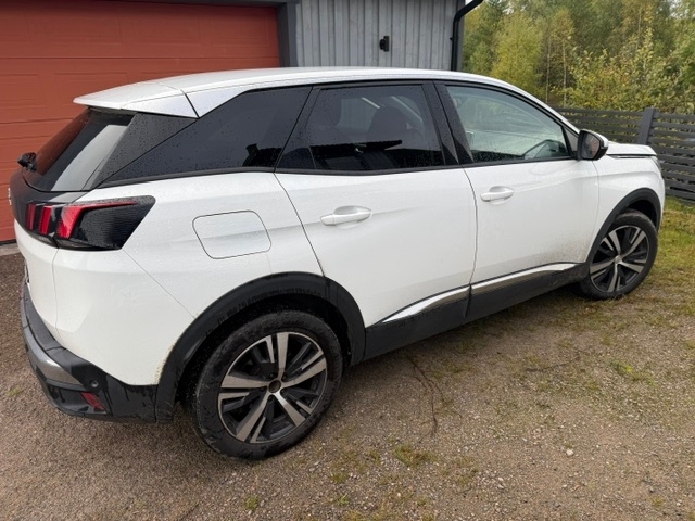 Peugeot 3008 1.2 PureTech 130 EAT 2019, bild 3/8