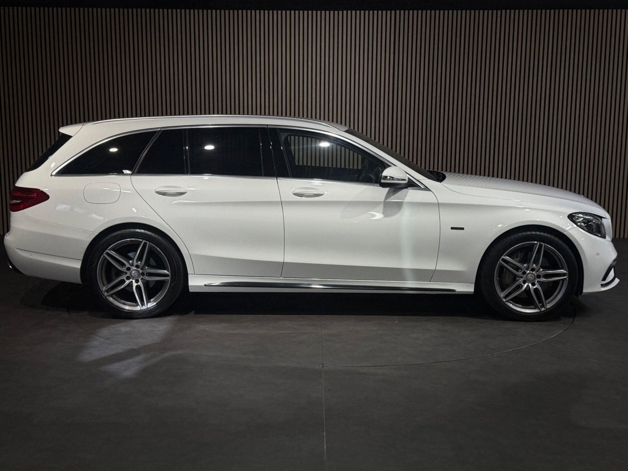 Mercedes-Benz C 2018, bild 3/10