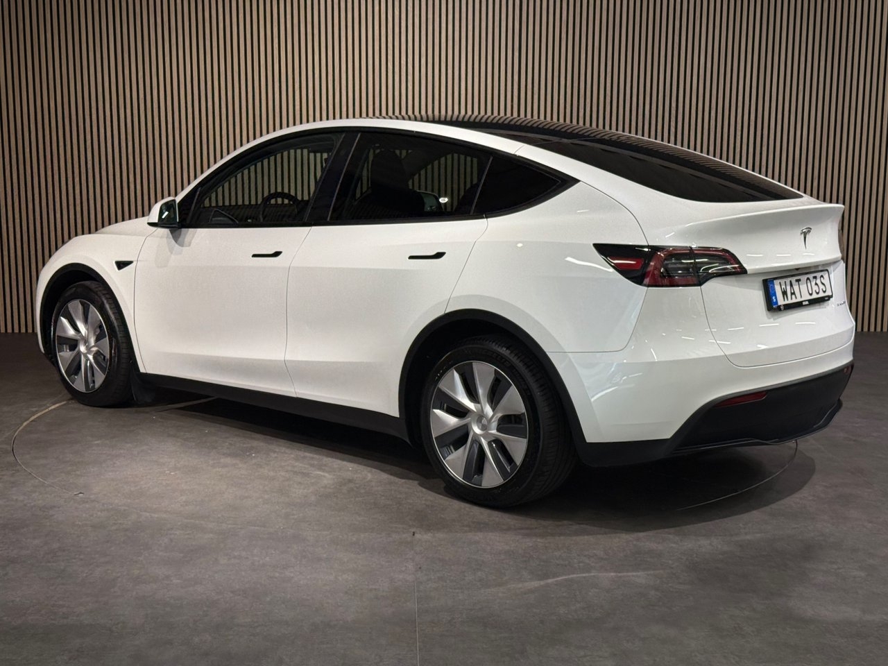 Tesla Model Y Long Range AWD 2023, bild 6/10