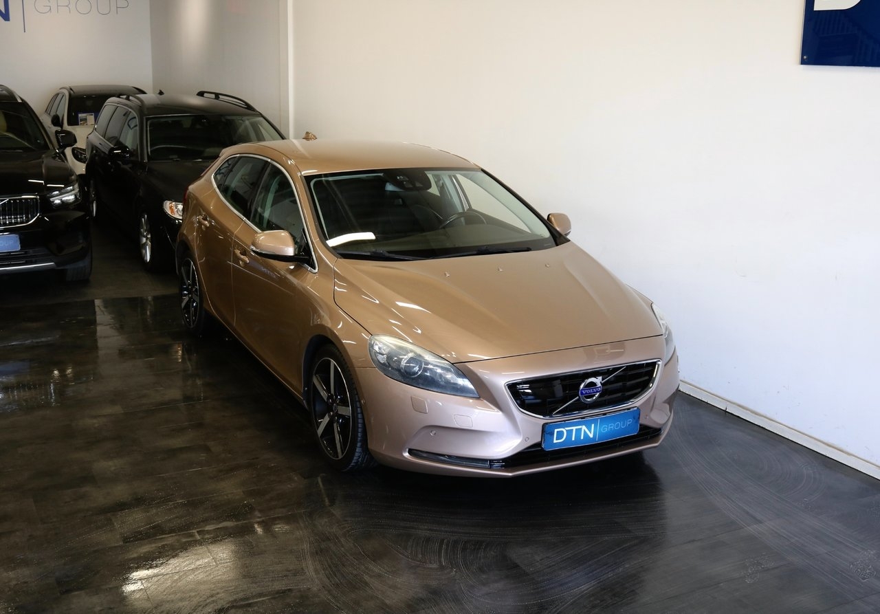 Volvo V40 2013, photo 5/10
