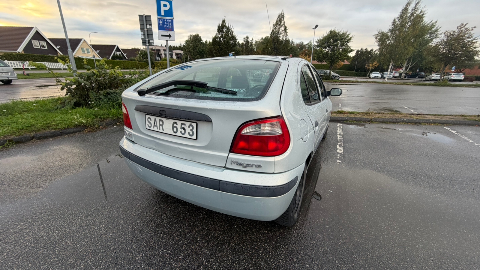 Renault Megane I 1.4 Manuell 2001, bild 3/4
