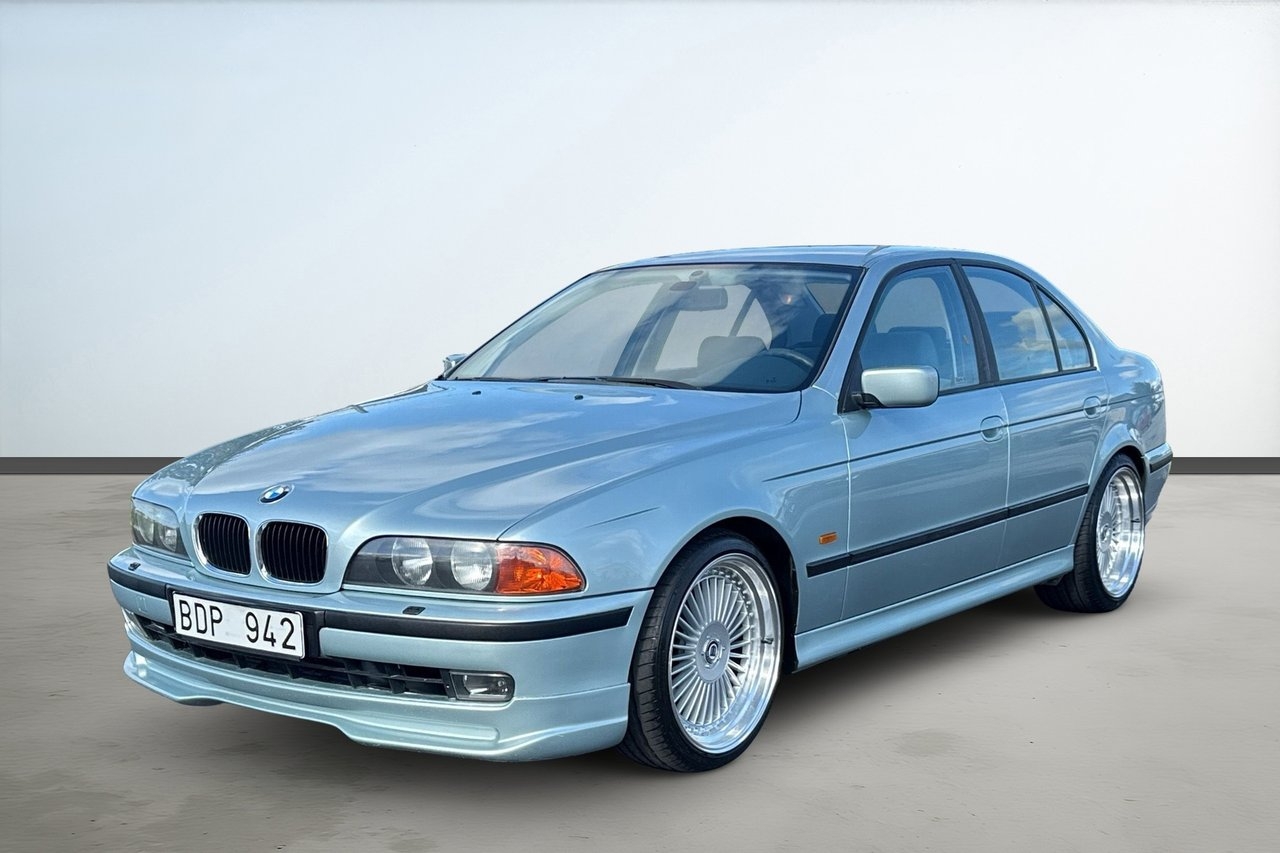 BMW 523