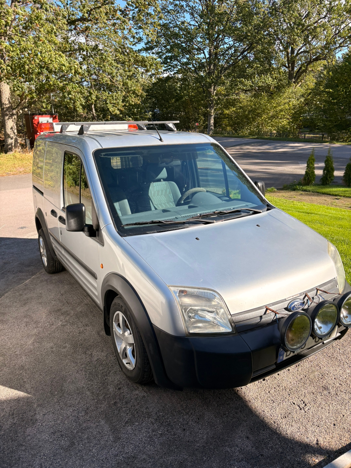 Ford Transit Connect 2008, bild 2/6