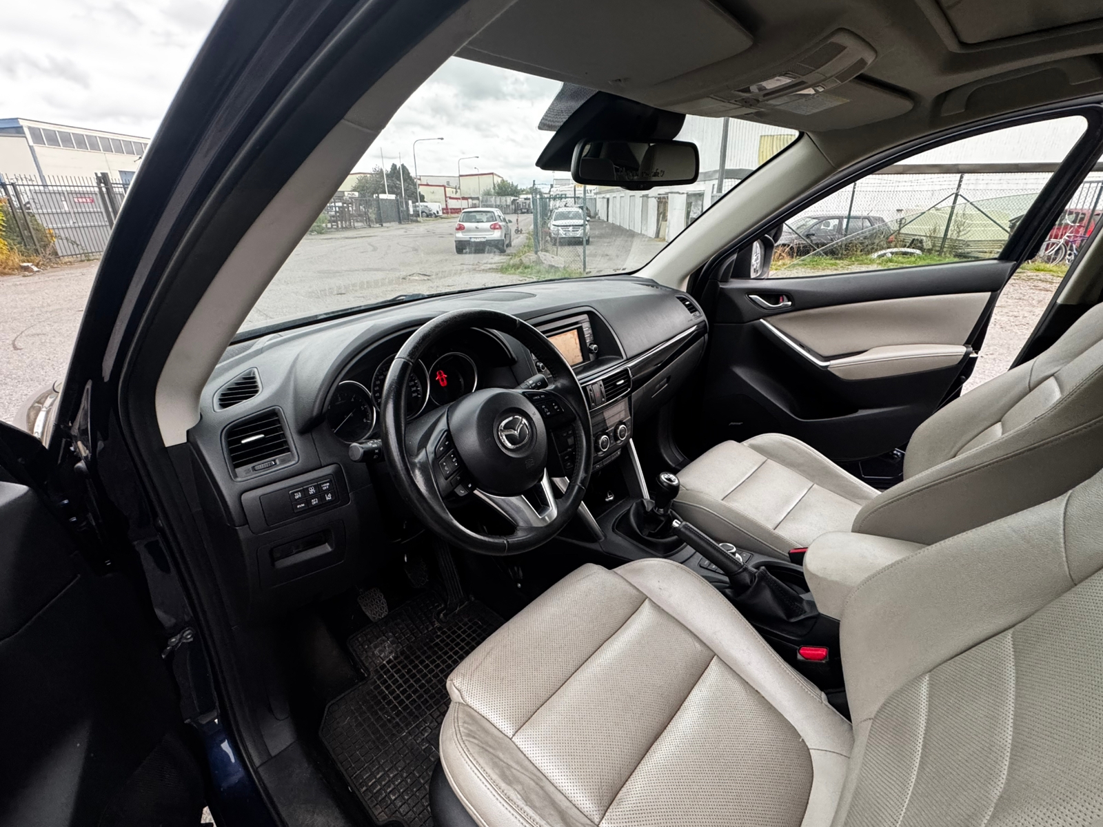 Mazda CX-5 2.2 SKYACTIV-D AWD Manuell 2013, bild 6/7