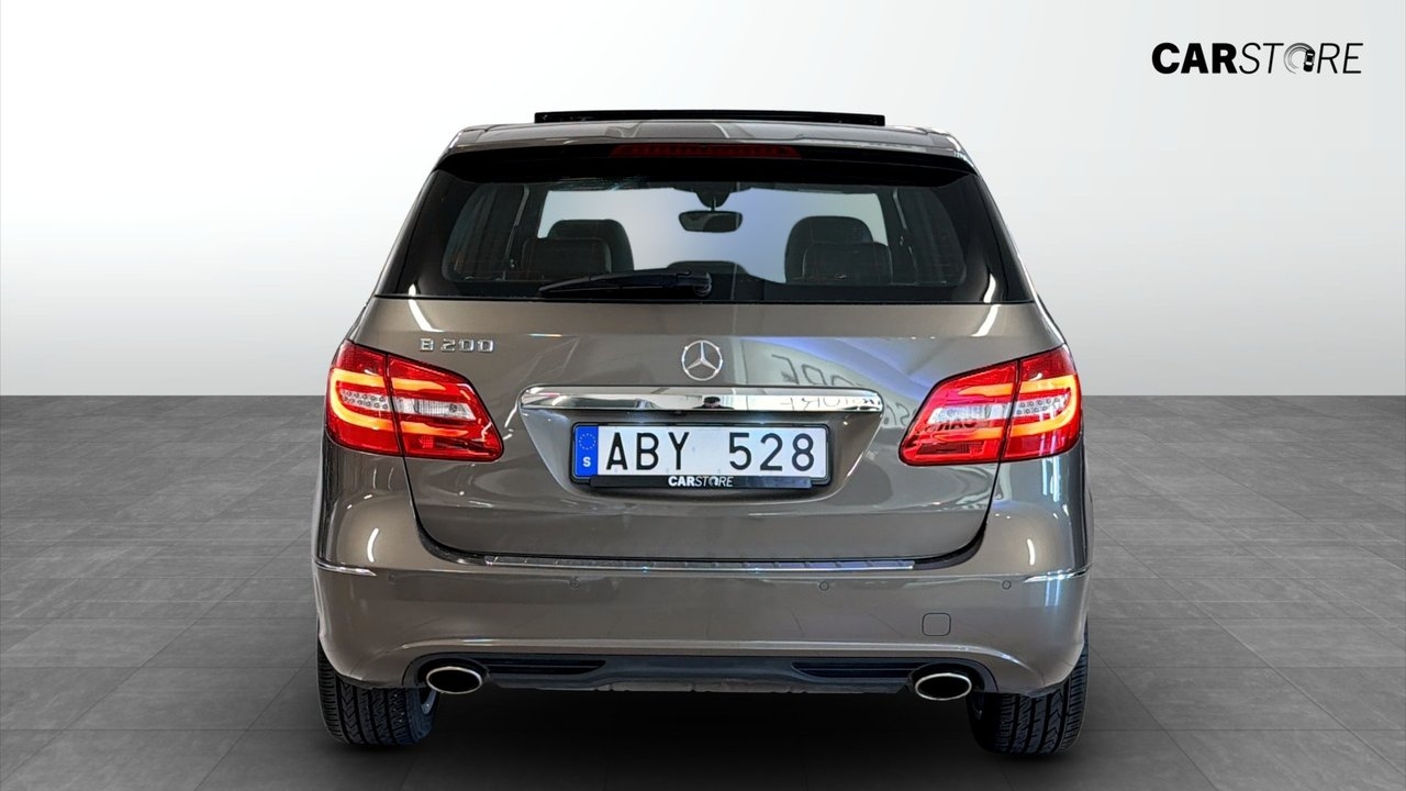 Mercedes-Benz B 200 Manuell Sport 156Hk 2014, bild 7/10