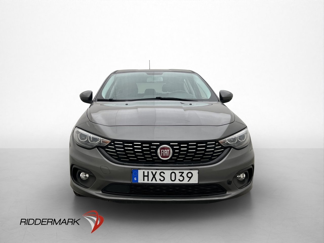 Fiat Tipo 1.4 FIRE T-JET 120hk Lounge 2017, bild 2/10