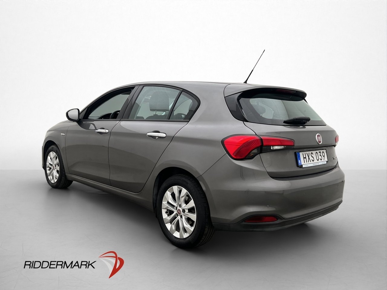 Fiat Tipo 1.4 FIRE T-JET 120hk Lounge 2017, bild 5/10