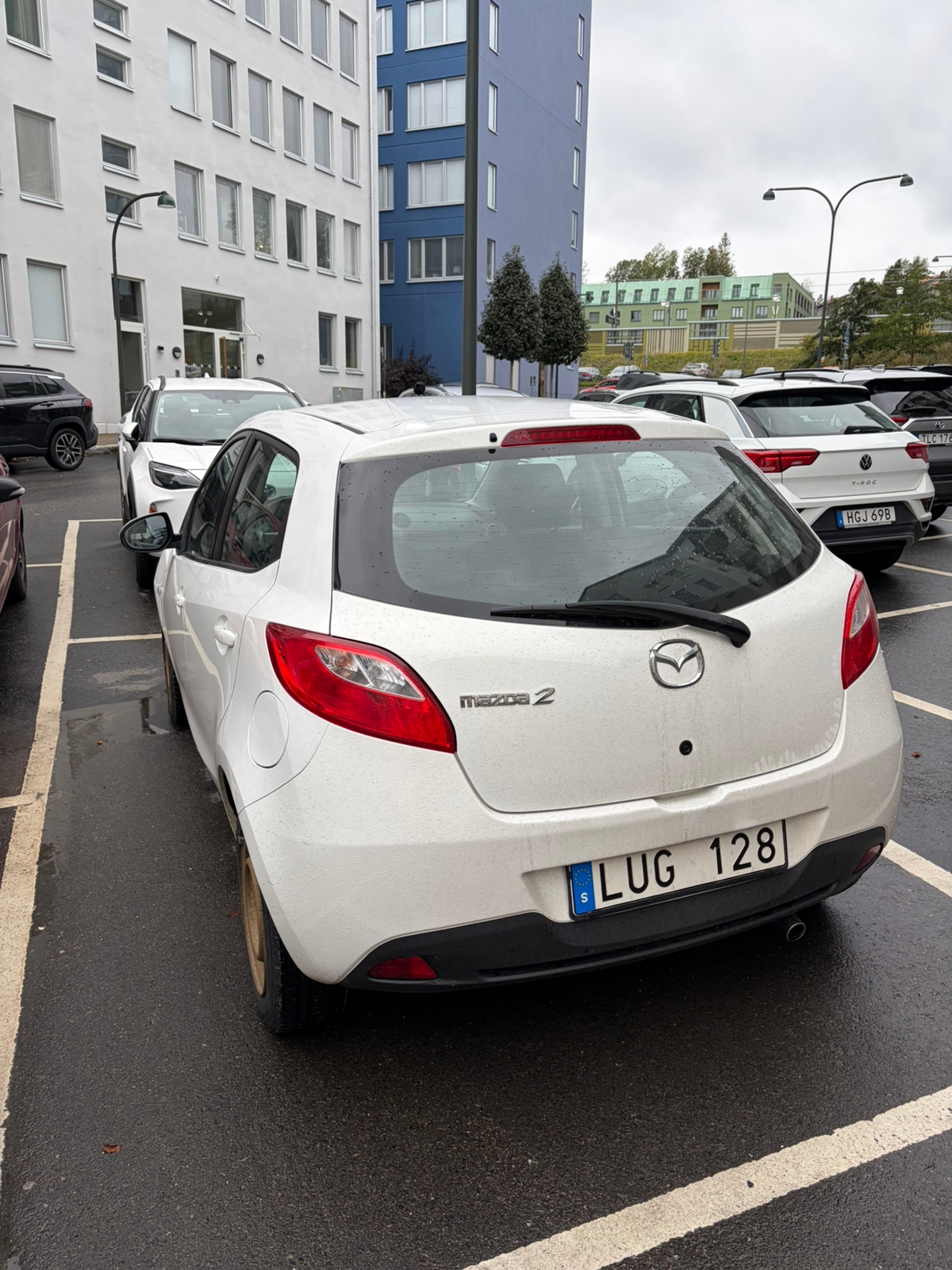 Mazda 2 5-dörrar 1.3 MZR Manuell 2011, bild 2/5