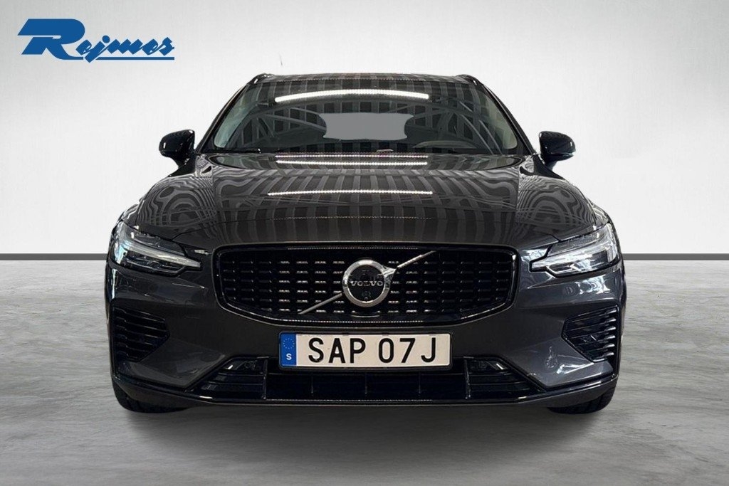 Volvo V60 T6 Plus Dark Nordic Edition 2025, bild 3/33