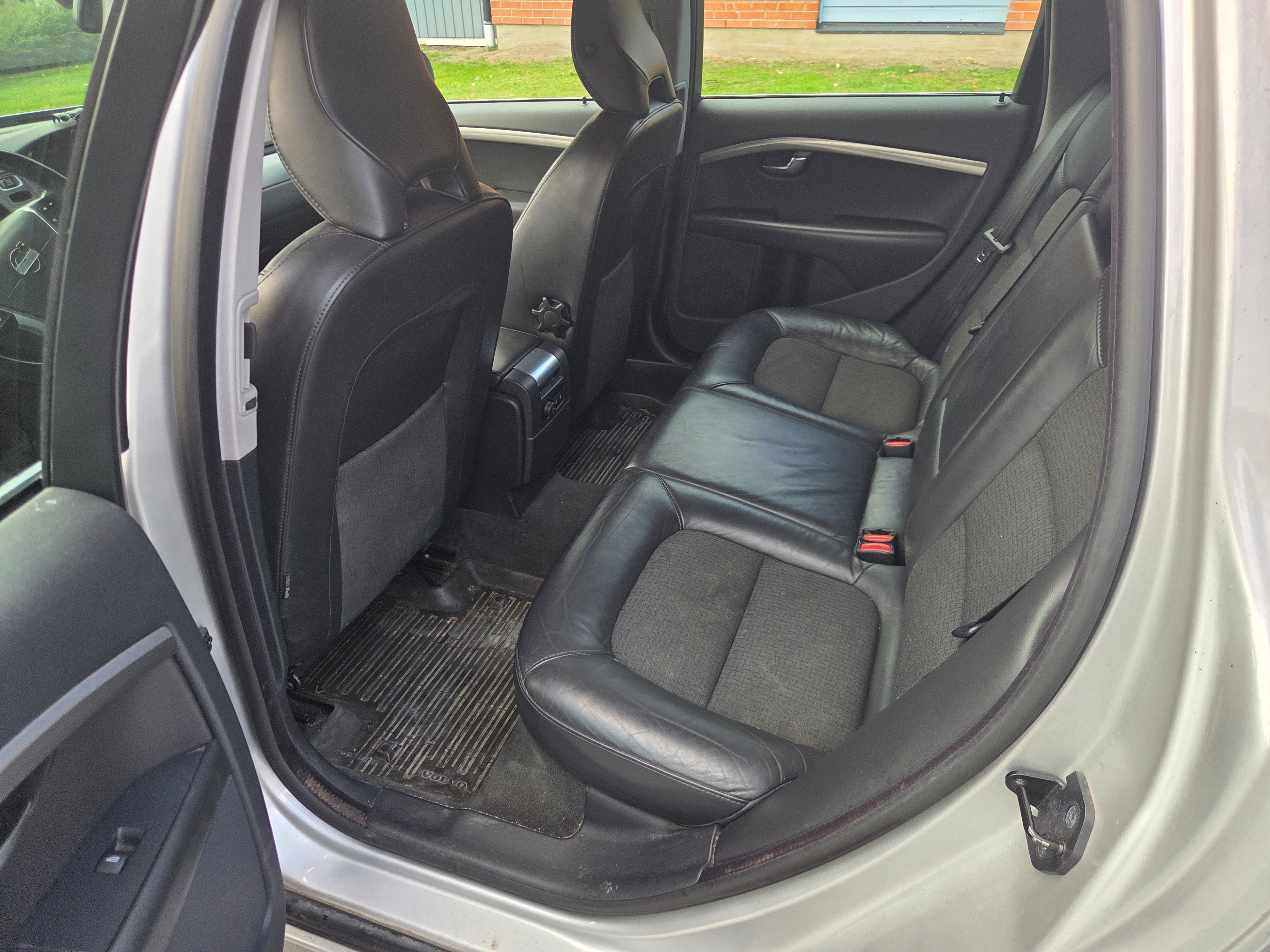 Volvo V70 DRIVe Manuell 2012, bild 4/5