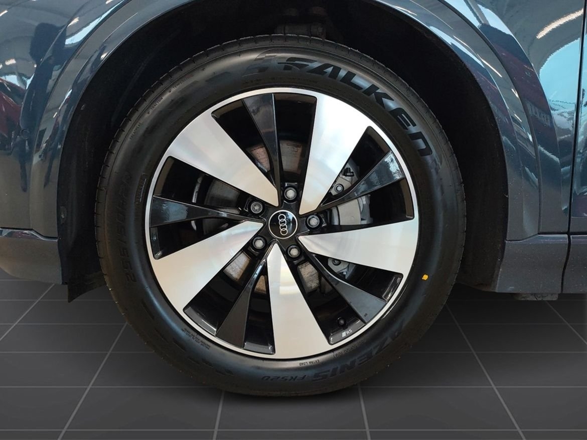 Audi Q6 e-tron 388 hk S-LINE Q DRAG 2024, bild 7/25