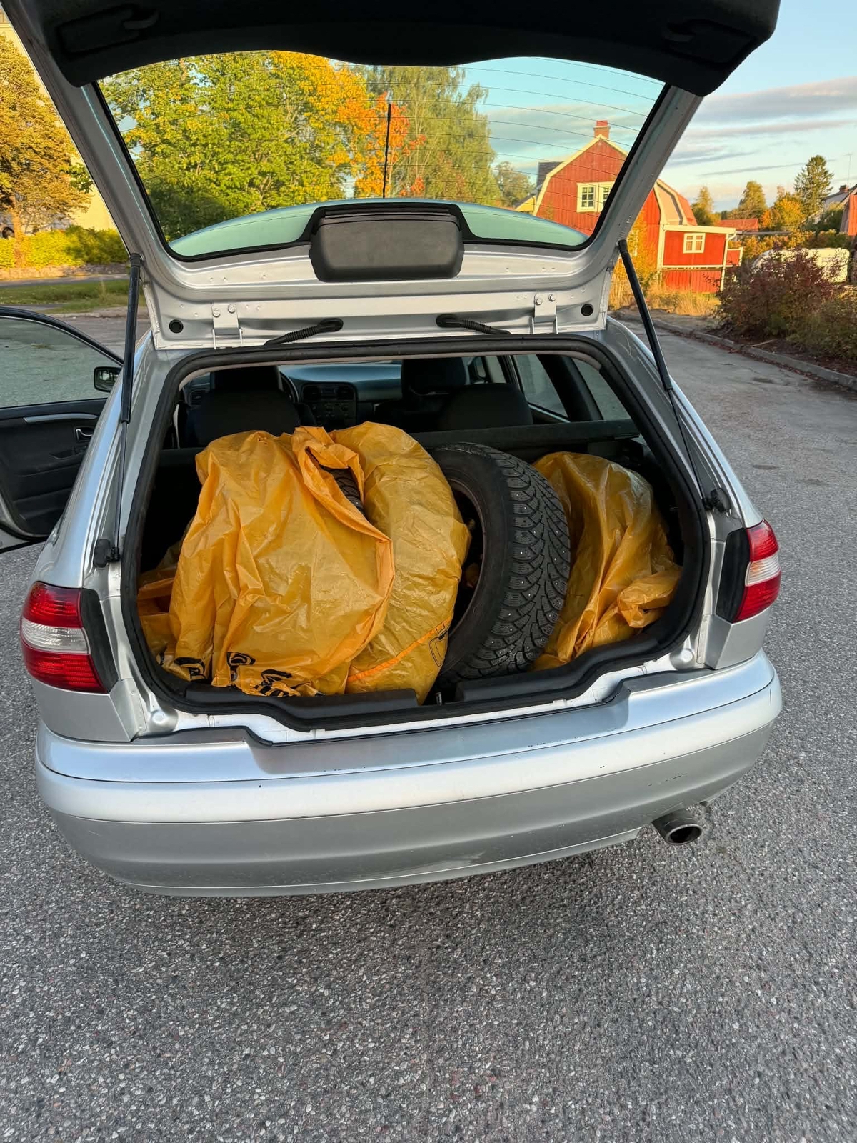 Volvo V40 1.8 Manuell 2004, kuva 5/6