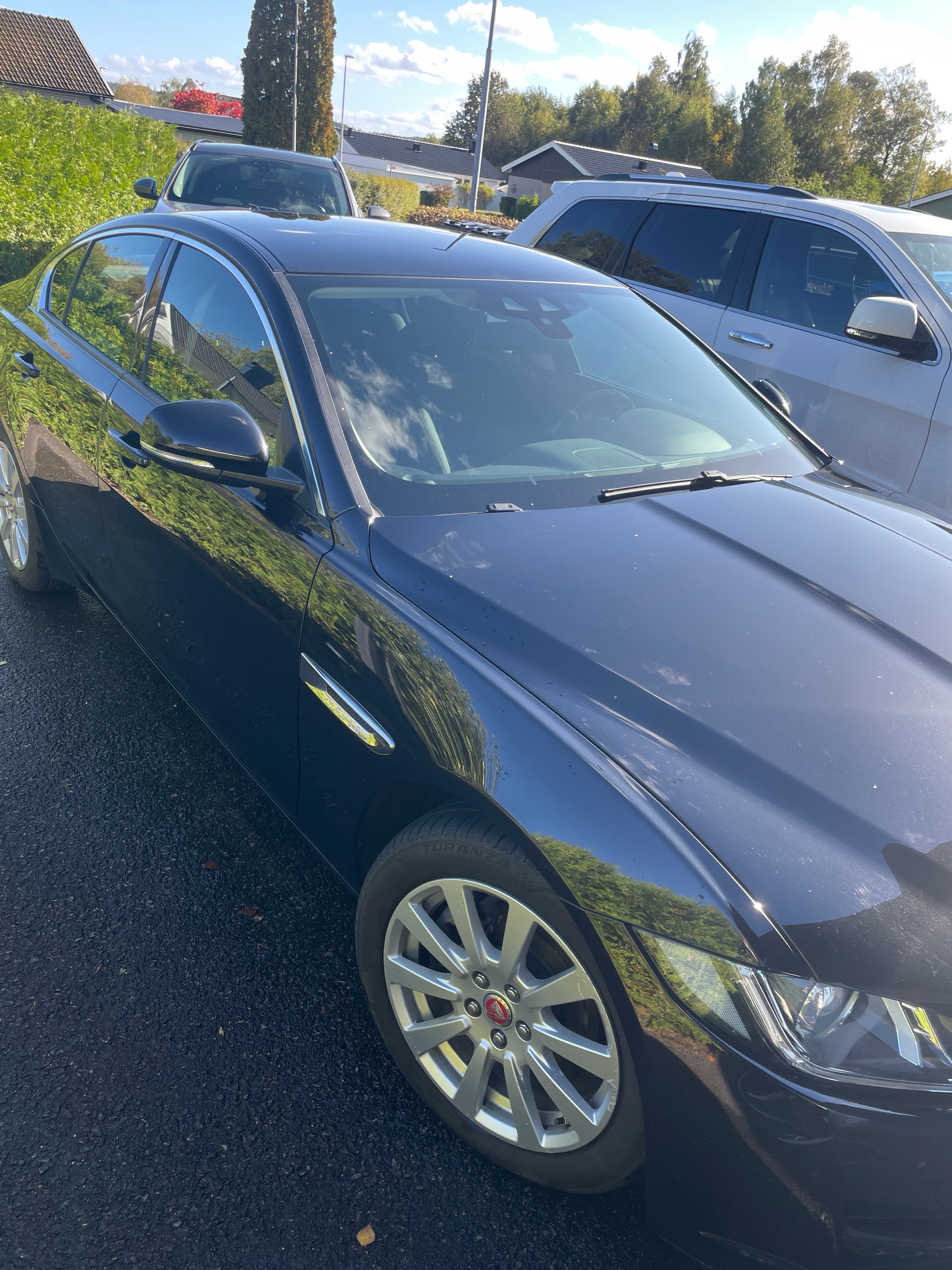 Jaguar XE 20d Automatisk 2016, bild 3/8