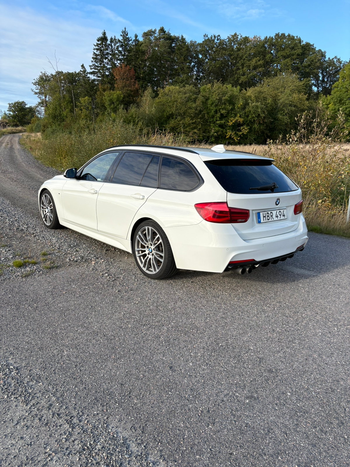 BMW 330 i xDrive Touring Steptronic 2017, bild 2/7