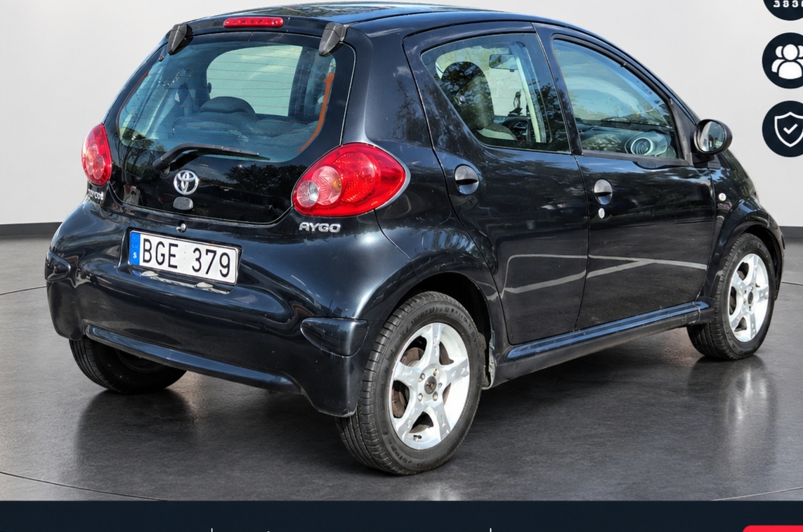Toyota Aygo 5-dörrar 1.0 VVT-i Manuell 2006, bild 2/5