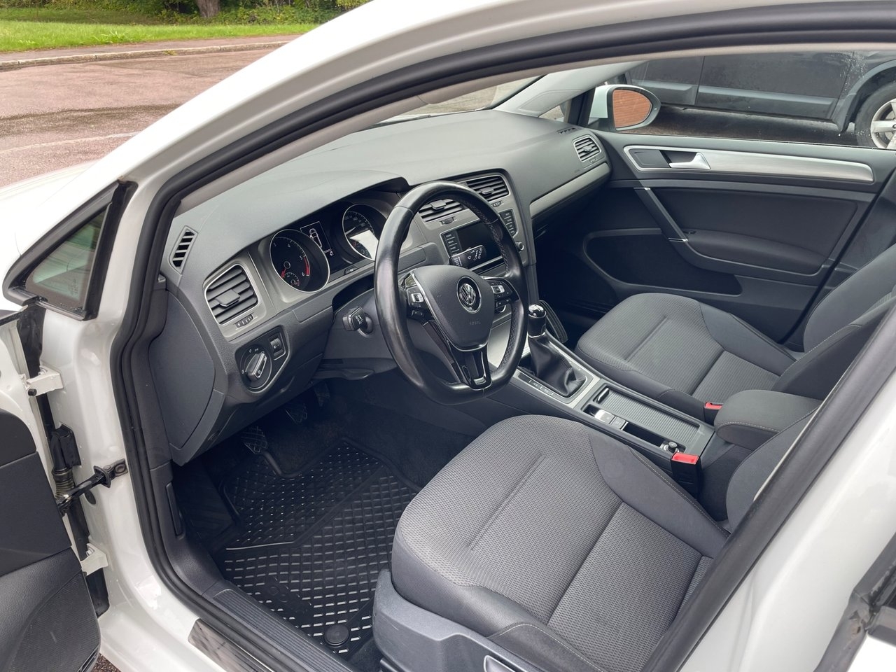 Volkswagen Golf 2017, bild 7/10