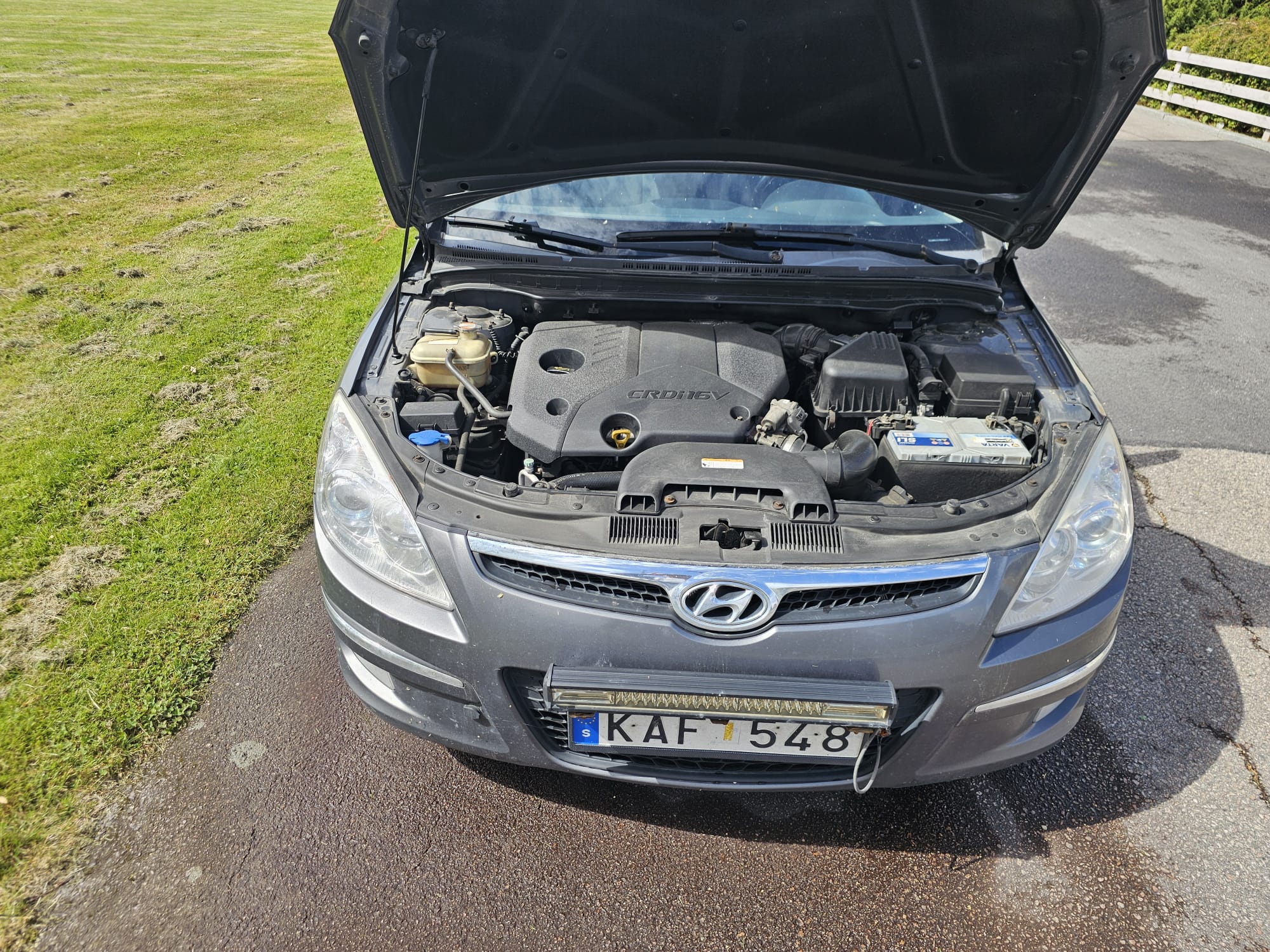 Hyundai i30 cw 1.6 CRDi Manuell 2008, bild 2/9