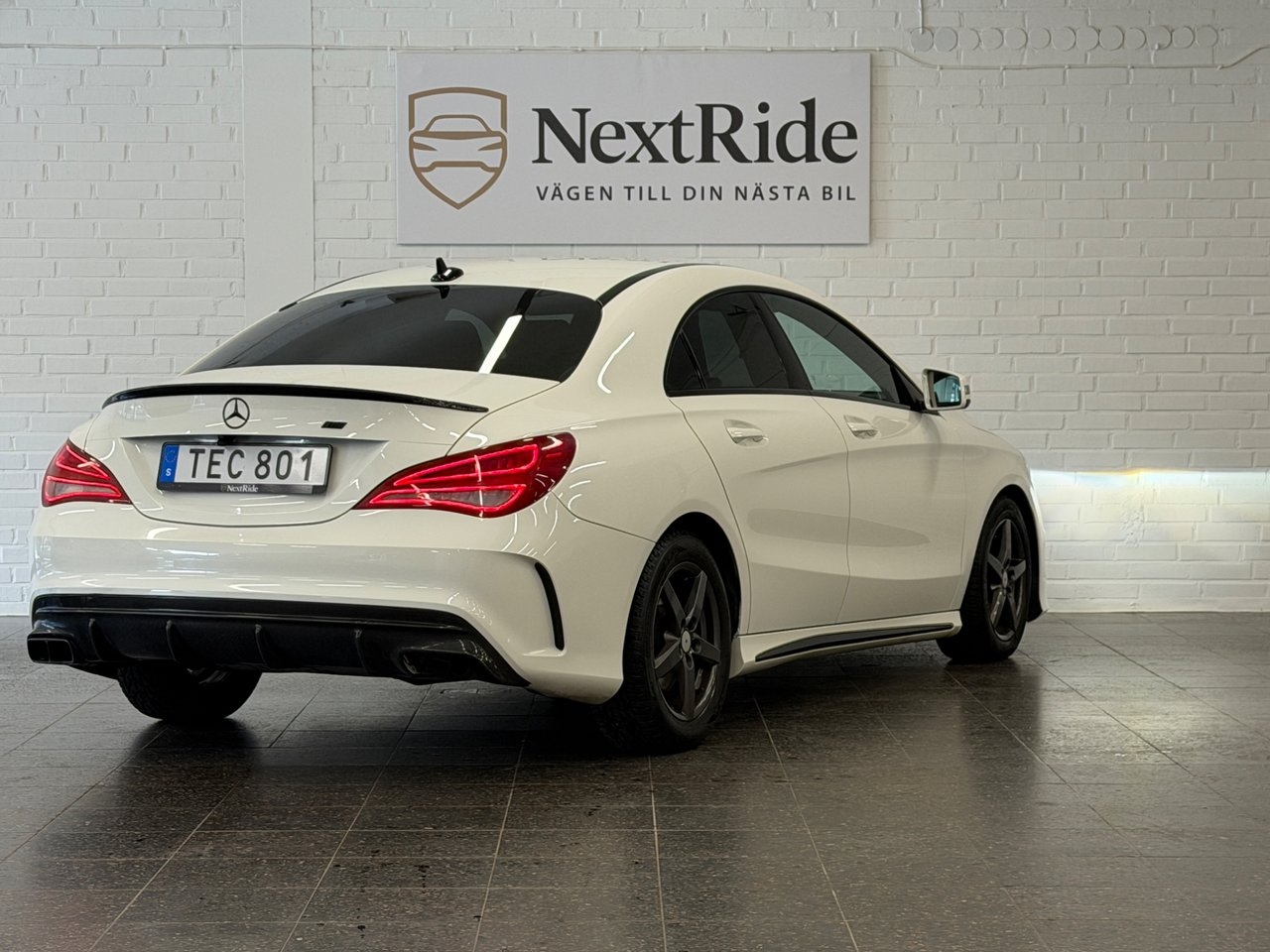 Mercedes-Benz CLA 200 d AMG Line 2016, bild 4/10