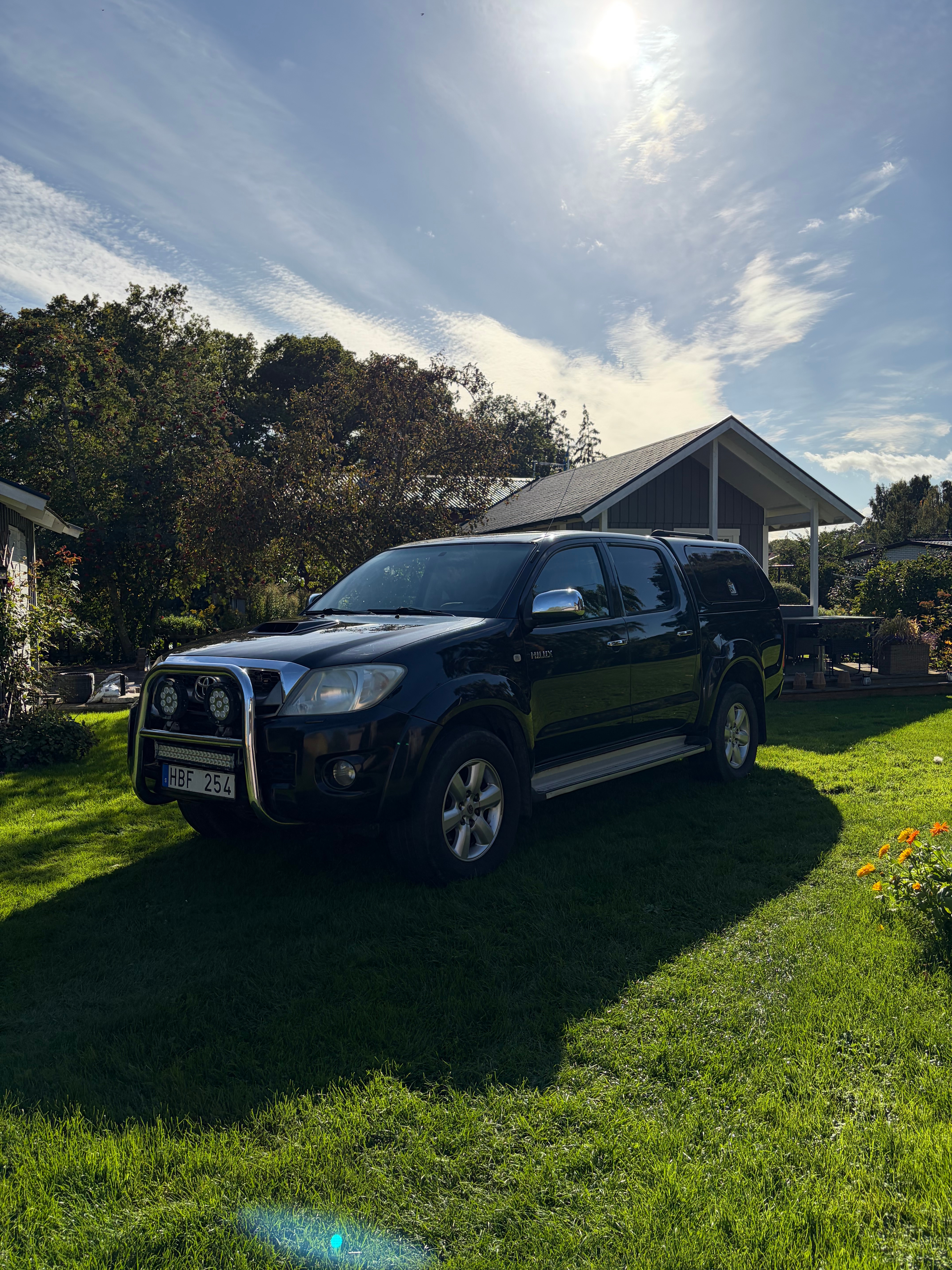 Toyota HiLux 2010, bild 2/8
