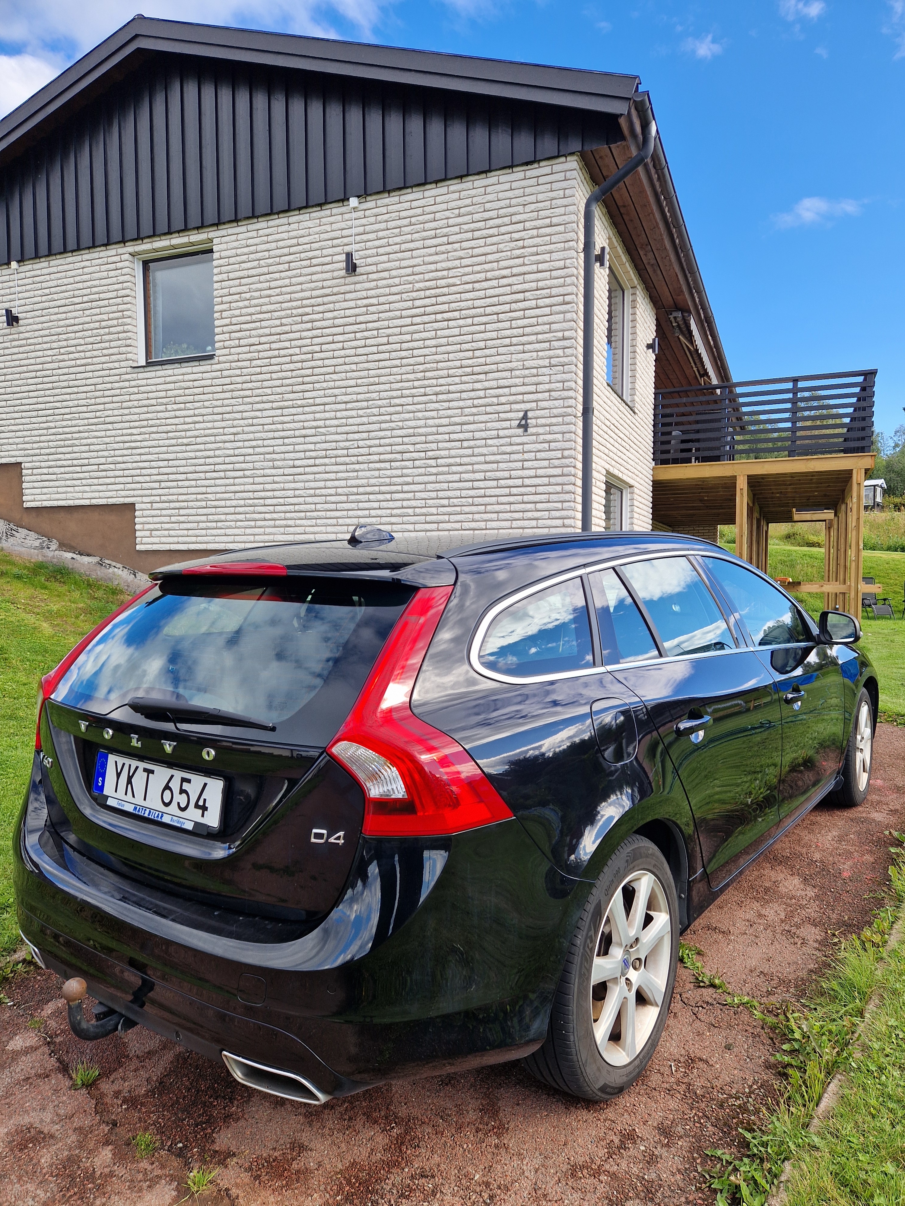 Volvo V60 D4 Manuell 2017, bild 2/5