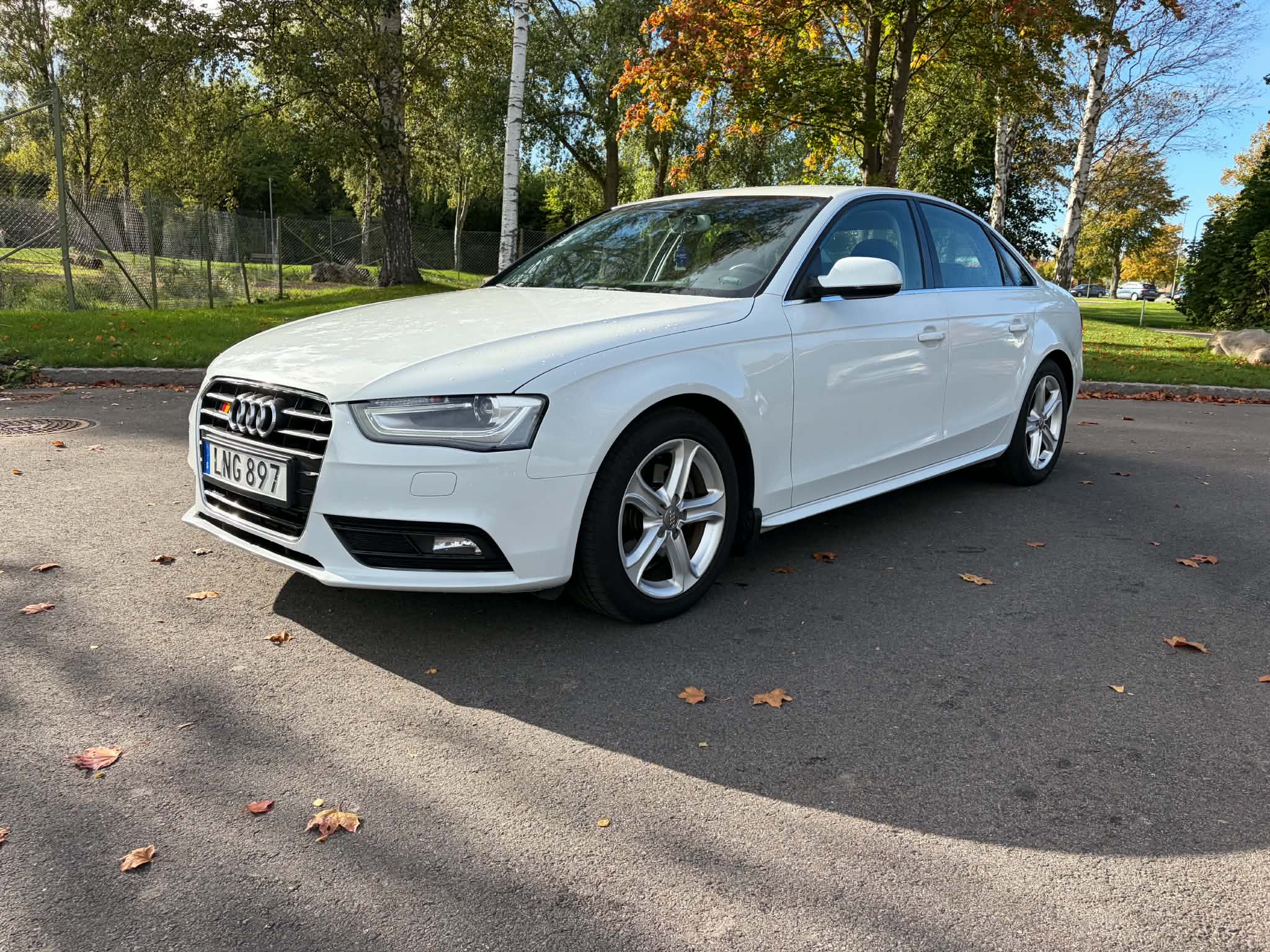 Audi A4 Sedan 1.8 TFSI Manuell 2014, bild 2/6