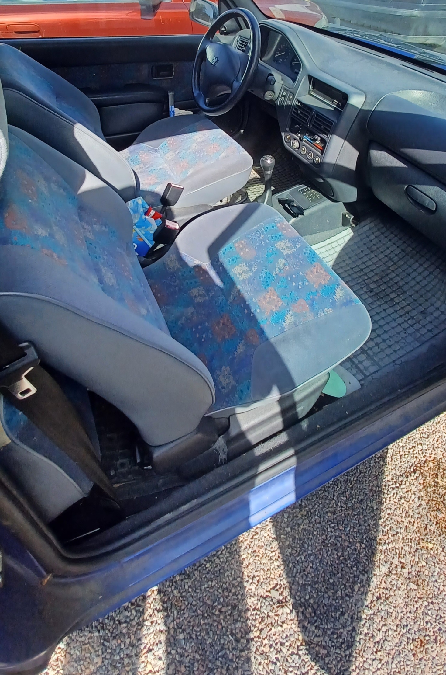 Peugeot 106 1996, bild 2/2