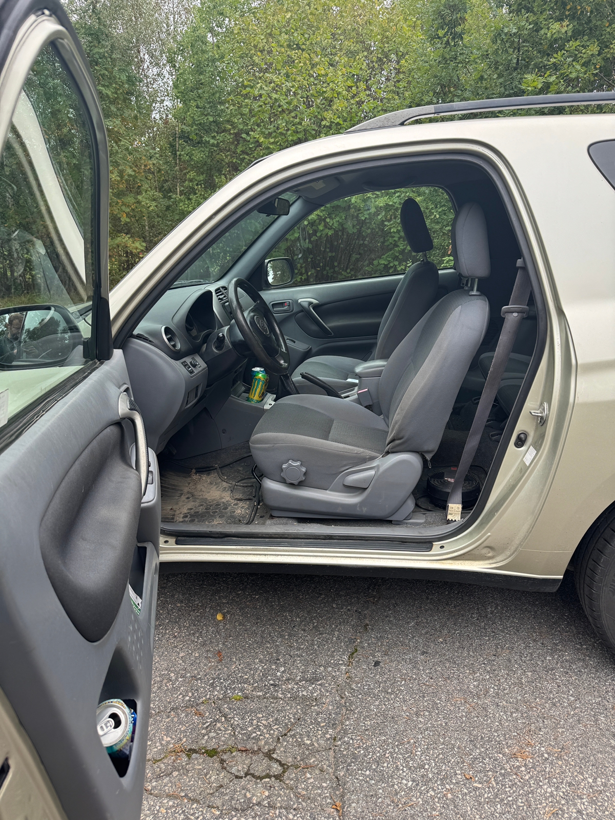 Toyota RAV4 3-dörrar 1.8 VVT-i Manuell 2001, bild 4/6