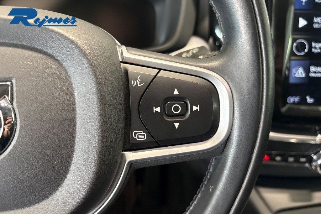 Volvo XC60 B5 AWD Bensin Momentum SEIII 2020, bild 7/10