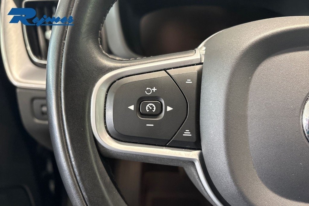 Volvo XC60 B5 AWD Bensin Momentum SEIII 2020, bild 6/10