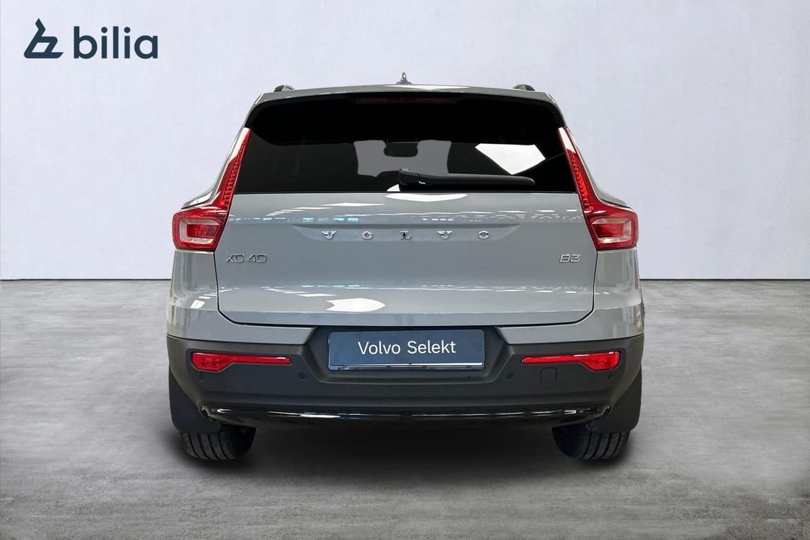 Volvo XC40 B3 FWD Bensin Plus Dark 2025, bild 5/10