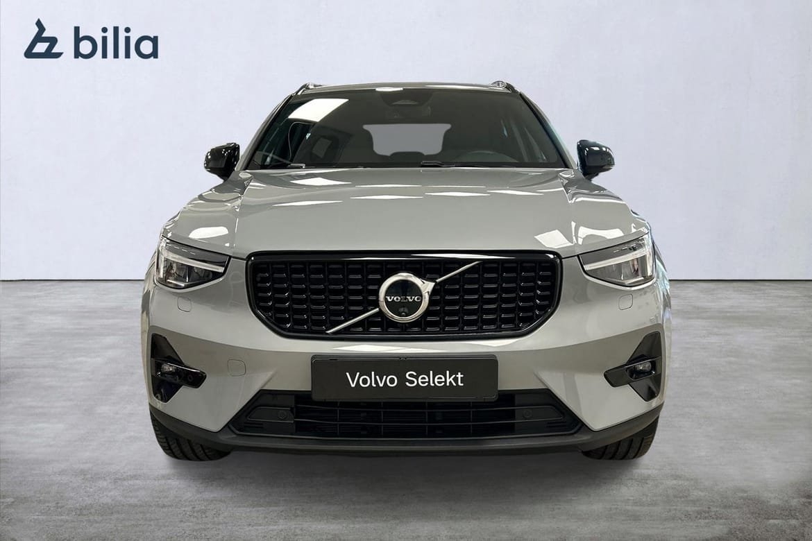 Volvo XC40 B3 FWD Bensin Plus Dark 2025, bild 6/10