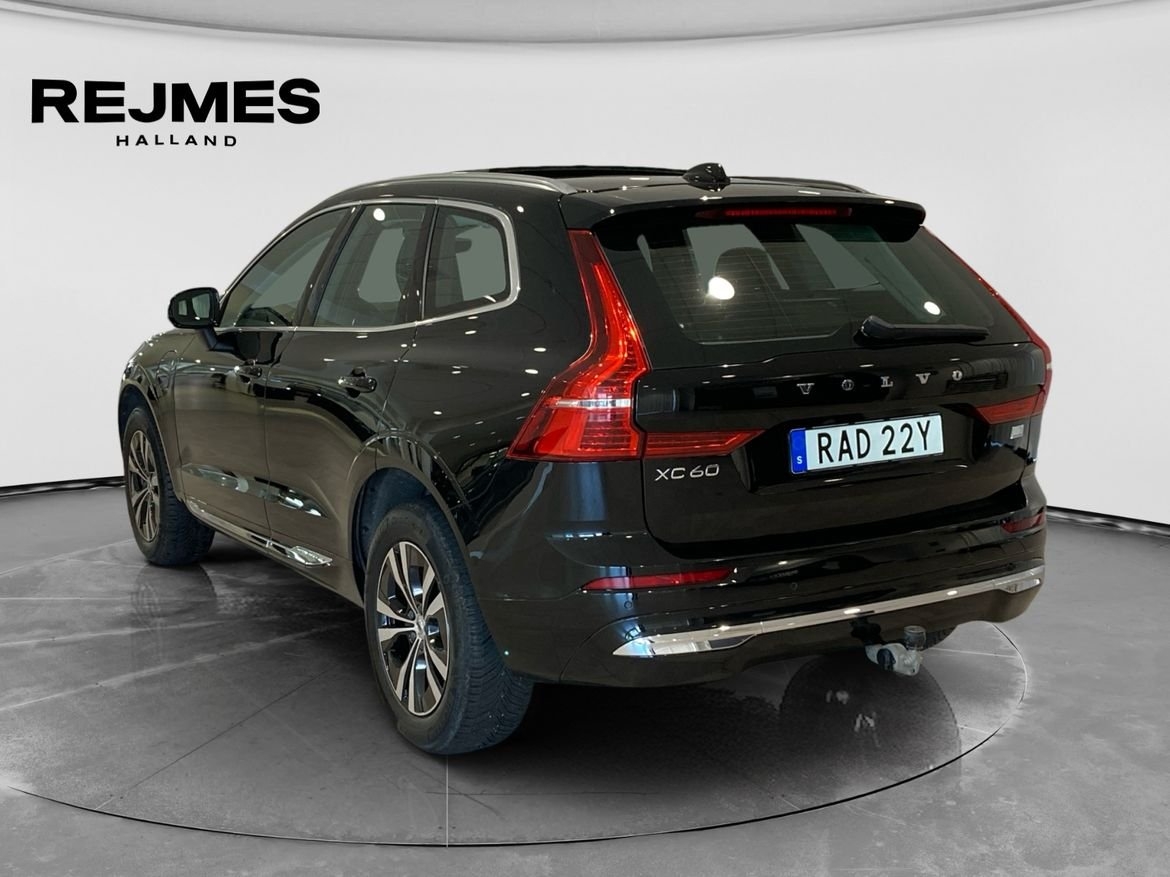 Volvo XC60 Recharge T6 Core Edition 2023, bild 2/10
