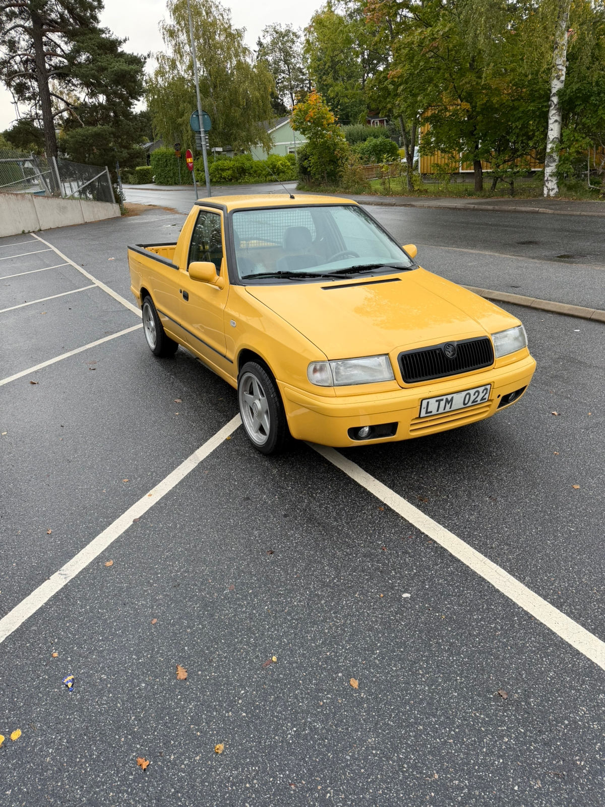 Skoda Felicia Pickup 1.3 Manuell 1998, bild 2/5